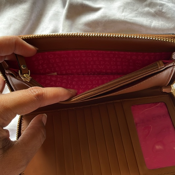 Kate Spade Large Brown Leather Continental Zip Wallet.   LE - Picture 9 of 11